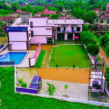 Hotel Aayes And Resort Shānti Niketan 外观 照片