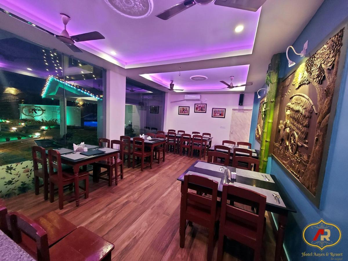 Hotel Aayes And Resort Shānti Niketan 外观 照片