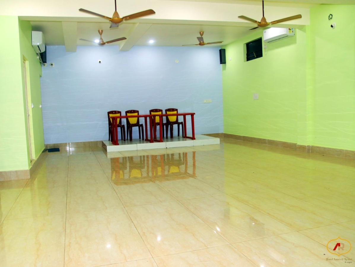 Hotel Aayes And Resort Shānti Niketan 外观 照片
