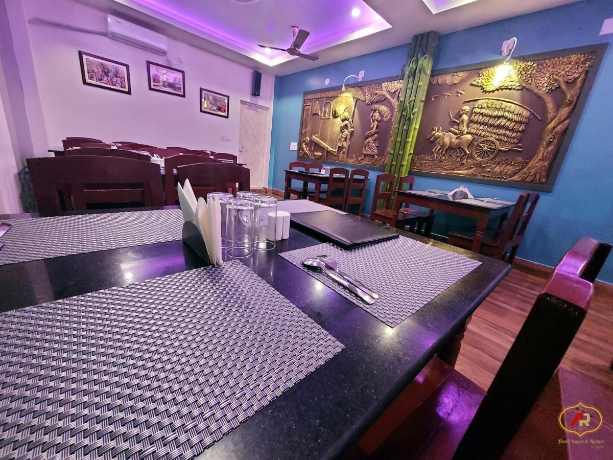 Hotel Aayes And Resort Shānti Niketan 外观 照片