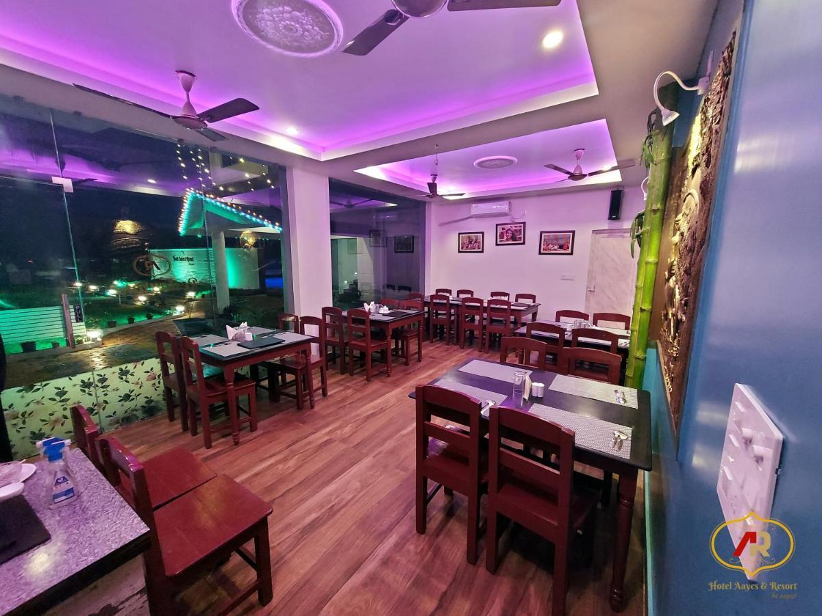 Hotel Aayes And Resort Shānti Niketan 外观 照片